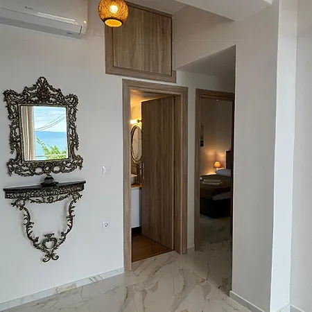 Hercule's * Каламата