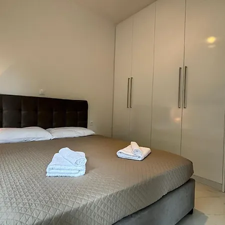 Apartman Hercule's